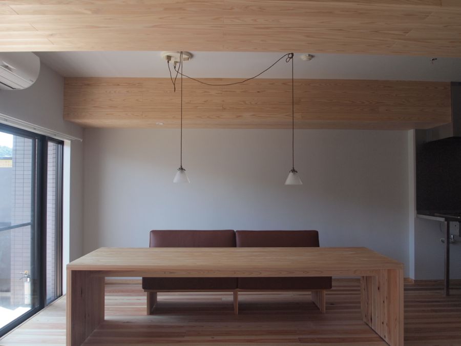 ソファとテーブル